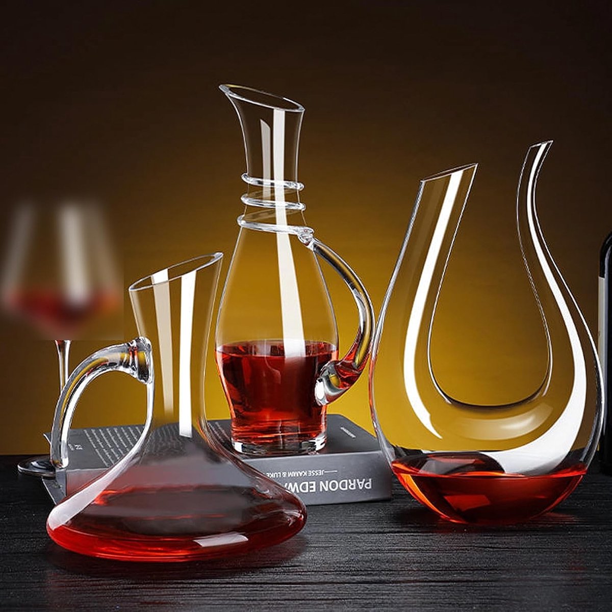 Elegante Glazen Wijnkaraf van 1,5 L - 100% Loodvrij Kristal, Unieke Wijn Aerator en Cadeau voor Wijnliefhebbers