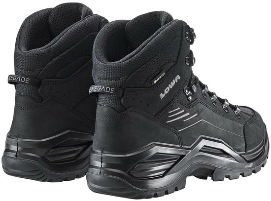 Zij-achterkant van twee zwarte Lowa Renegade GTX wandelschoenen met veters en Gore-Tex logo.