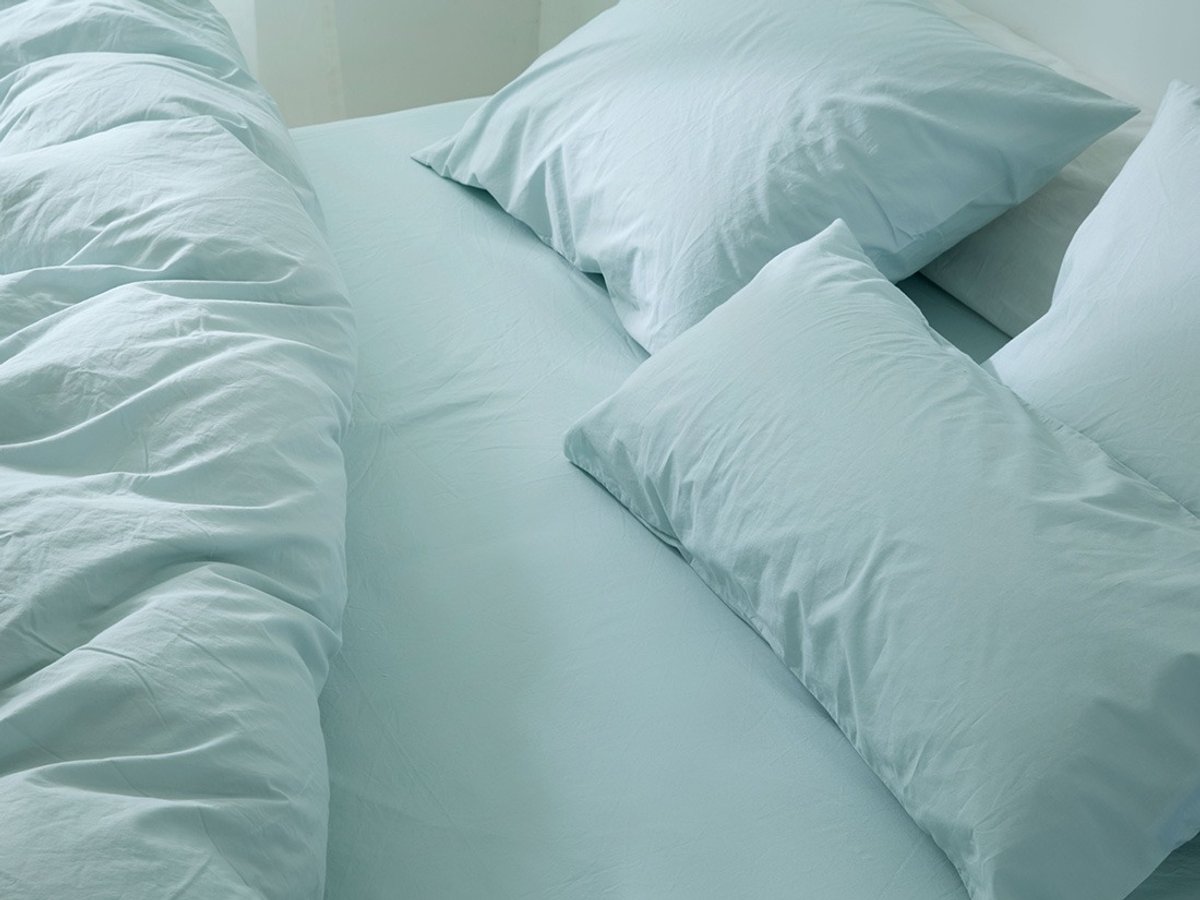 Yumeko hoeslaken percal katoen lichtblauw 90x200x30 - Bio, eco & fairtrade Playful Aqua