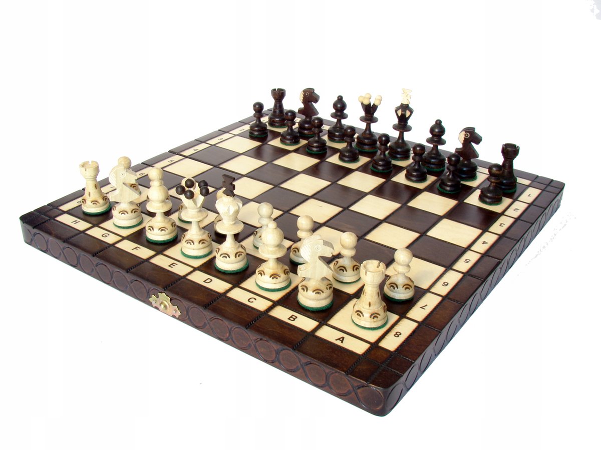 Houten schaakspel middelgroot 35x35cm - uniek ontwerp, Nederlandse productie