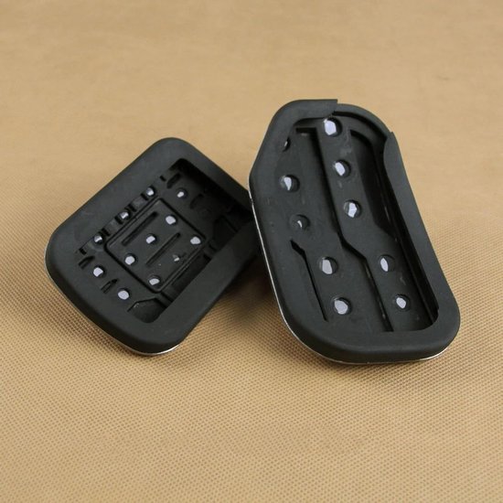 Pedaalhoezen Auto - Auto Pedalen - Verbeteren Rijervaring - Antislip Oppervlak - 1 Stuks - Zilver — afbeelding 3