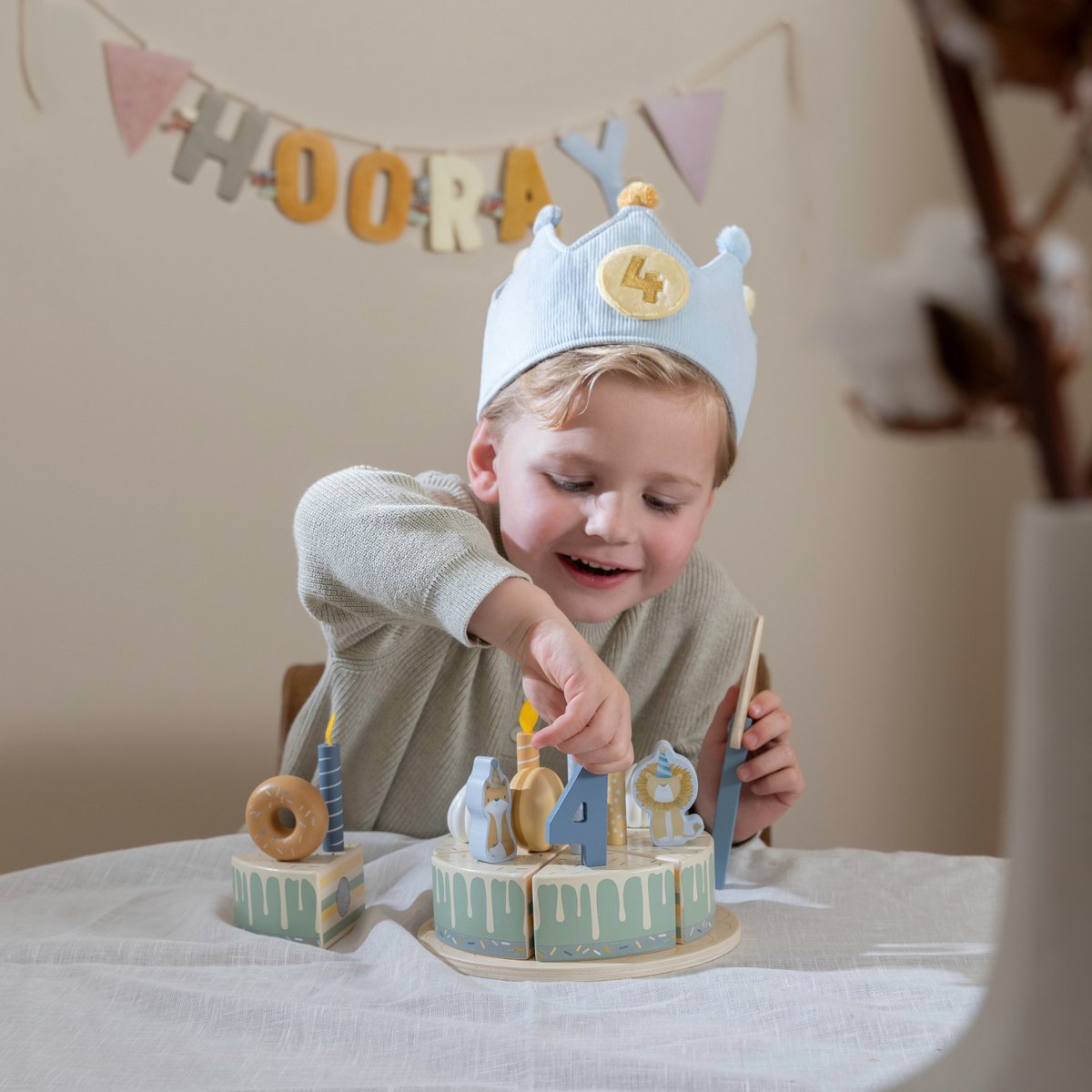 Little Dutch - Verjaardagskroon van stof met cijfers - Blauw — cadeau in Spellen & Speelgoed - foto 7