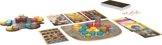 Spelonderdelen: spelbord met gekleurde blokjes, kaarten en doos met leeuwenillustratie.