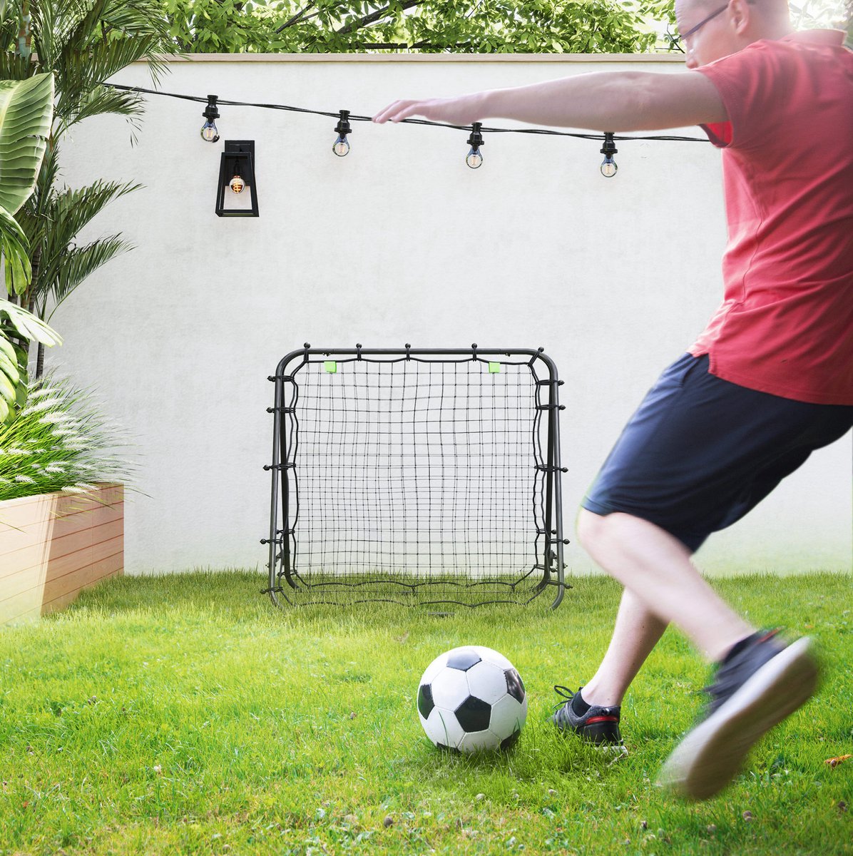 REDOM - Voetbal rebounder - 5-voudig verstelbaar - Opvouwbaar met PE-net - Staal - Voor voetbaltraining - Zwart - 100 x 95 x 90 cm