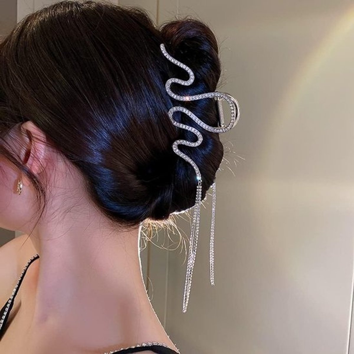 Grote Stijlvolle Haarclip met Kwartsslinger en Strass Details - Sterke Metalen Haarklem