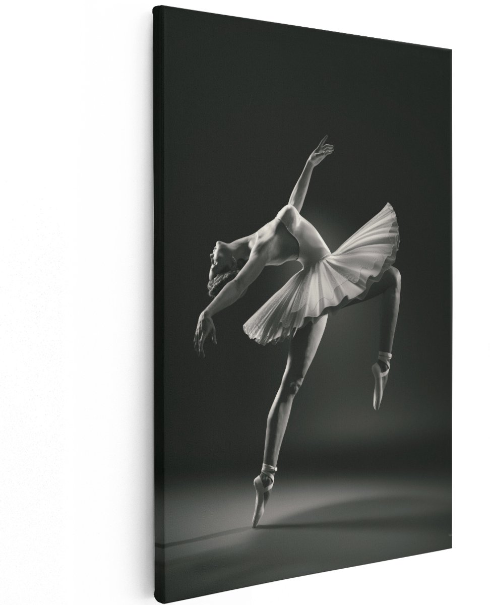 Artaza Canvas Schilderij Ballerina op Haar Tenen - Ballet - Zwart Wit - 120x180 cm - Groot - Wanddecoratie Woonkamer - Schilderijen - Muurdecoratie