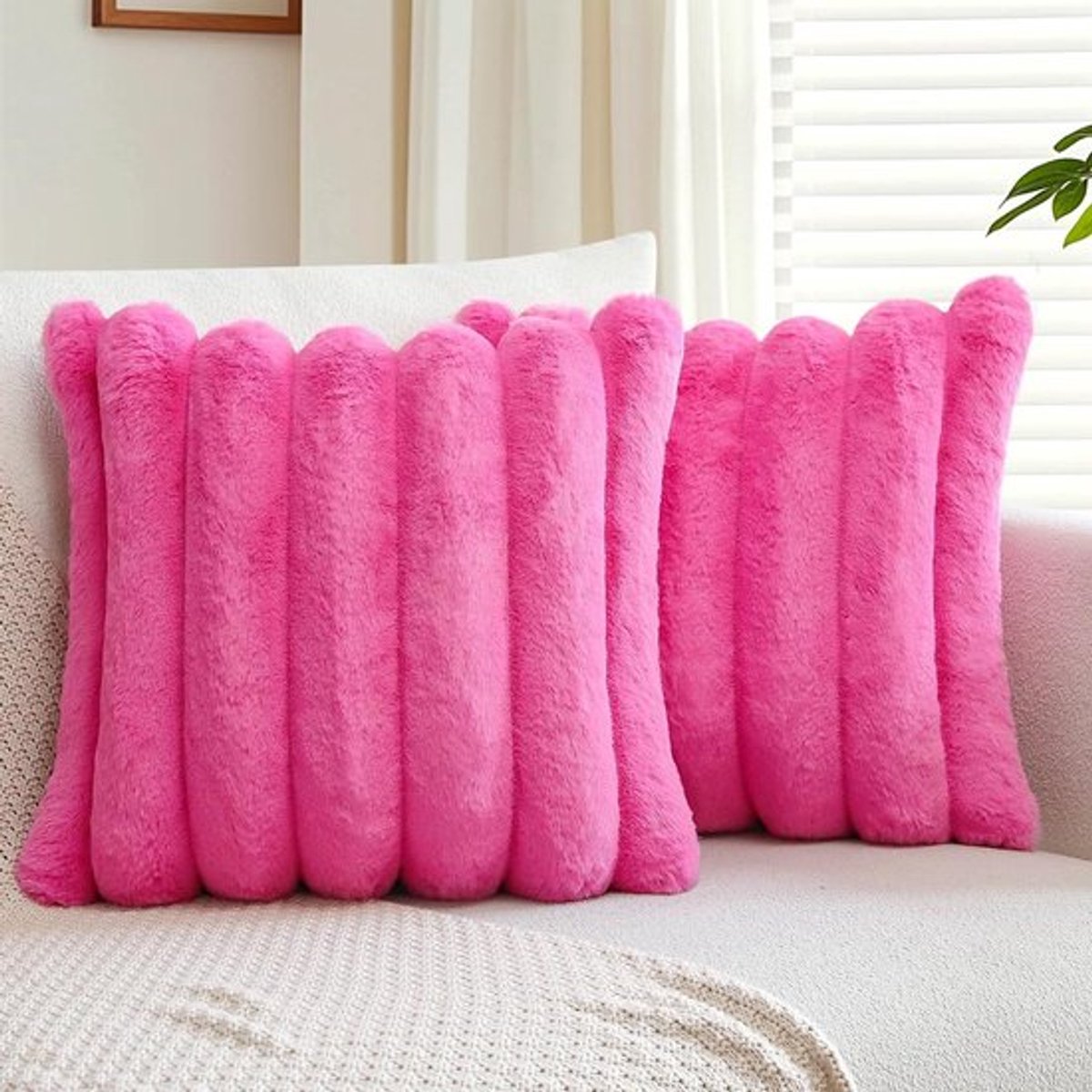 Pluche fluwelen kussenhoezen | Set van 2 | Zacht kunstbont | Sierkussens voor thuisdecoratie | Warmroze | 50 x 50 cm
