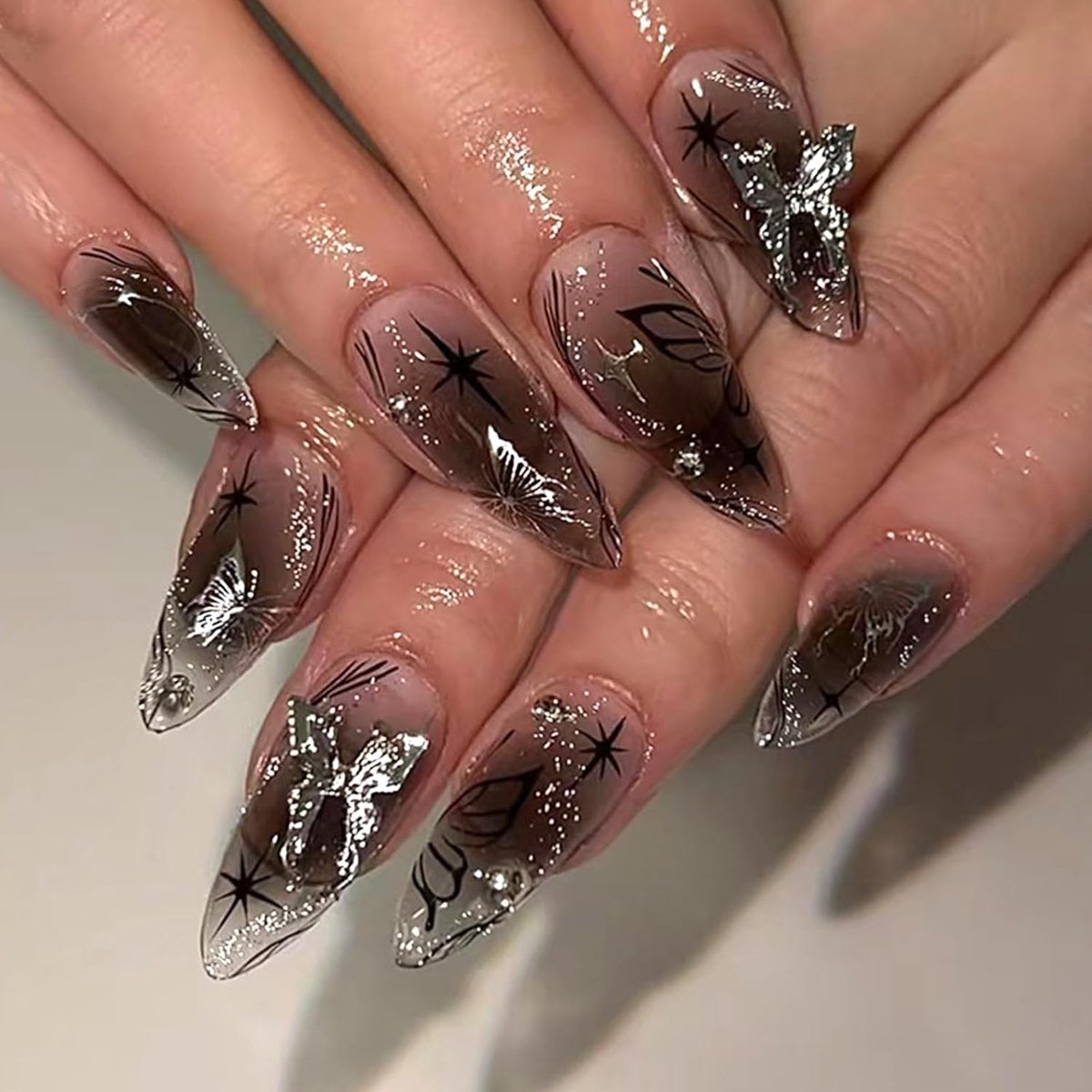 24 stuks press-on nagels, amandel, medium, zwart, kleurverloop, nagels om op te plakken, 3D-boog, Franse nepnagels, stiletto, acryl, kunstnagels, natuurlijke valse nagels voor vrouwen en