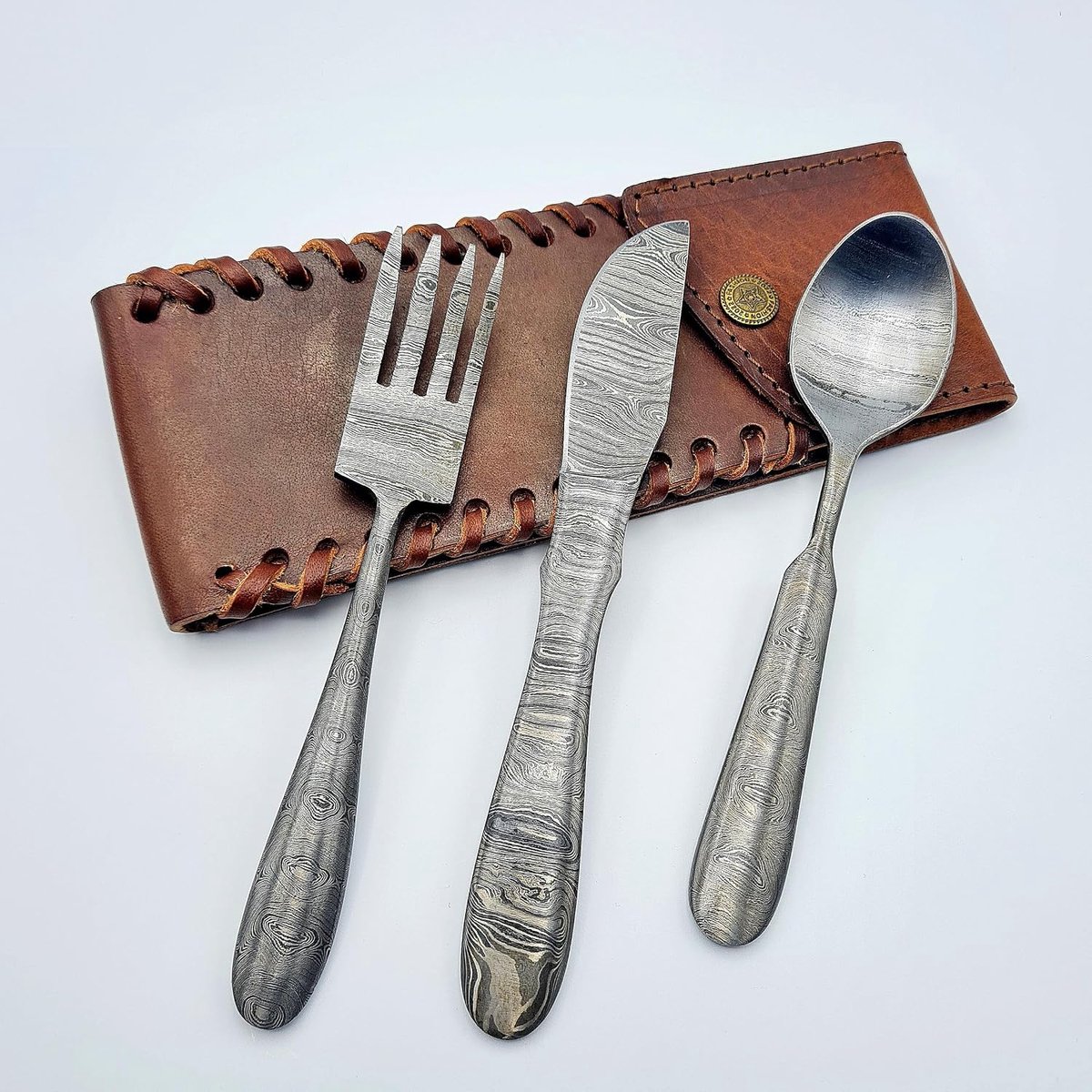 Bestekset van damaststaal in middeleeuwse stijl | Handgesmeed 3-delig (mes, vork, lepel) met lederen tas | Keuken, Camping & Grill Gift Set |