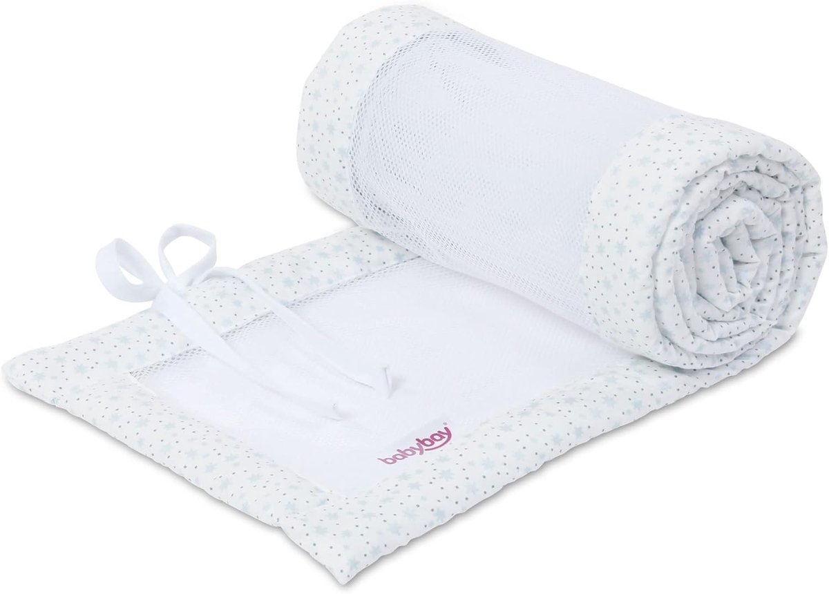 SnelShoppen - Babybay Nest Mesh Boxspring XXL - Ademend Veiligheidsnet voor Babybed - Wit met Glitters Sterren en Diamanten Blauw - Bescherming voor K