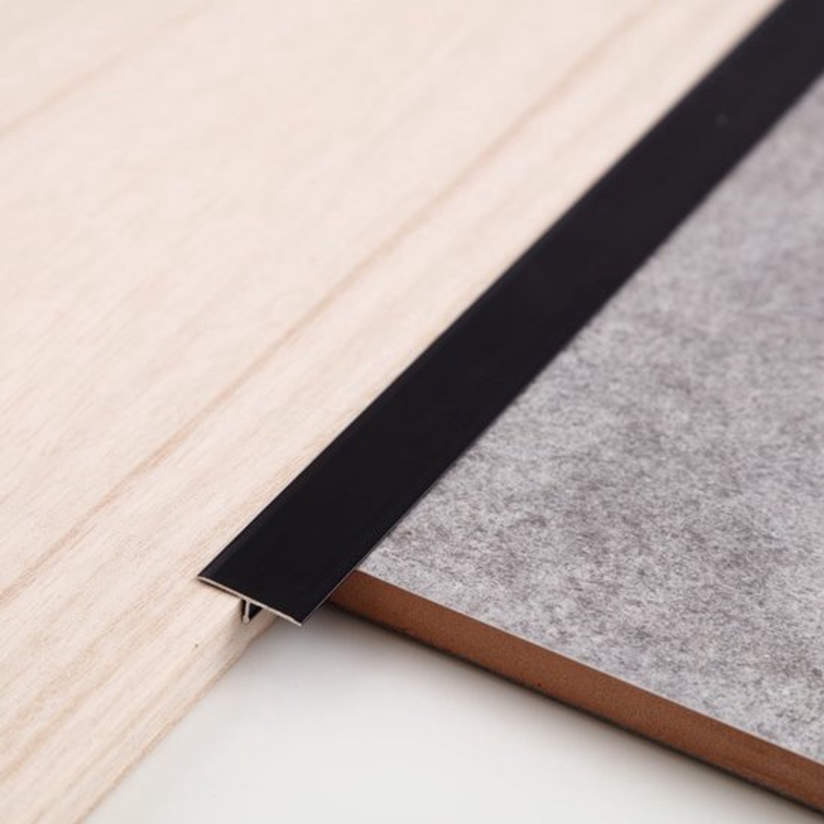 Overgangsstrip Aluminium - T-molding - Overgangsvloer - Laminaatvloer - Vinylvloer - 3 stu