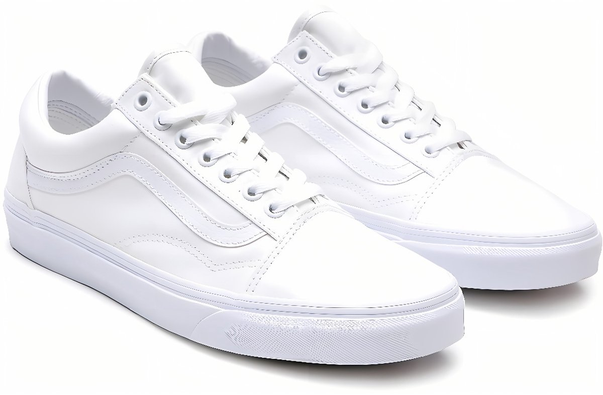 Vans Unisex Lifestyle Classic FTW Sneaker Ua Old Skool True Wit