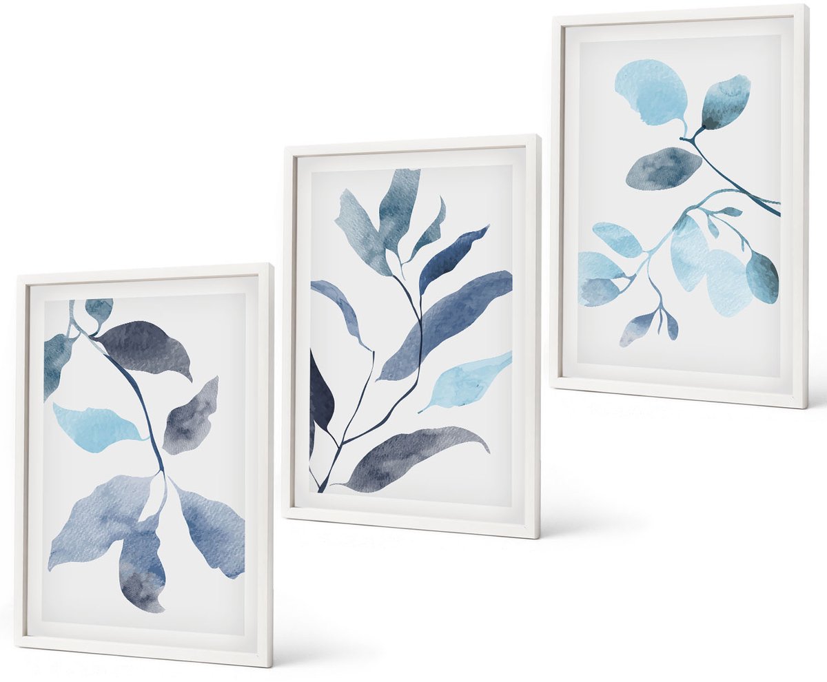 Coloray 3-Delige Schilderij Set - Blauwe Bladeren Op Een Lichte Achtergrond In Aquarelstijl - 40 x 60 - Schilderijen Set - Wanddecoratie - Woonkamer - Stijlvolle Muurdecoratie