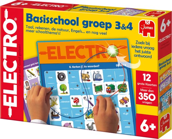 Electro educatief spel "Basisschool groep 3&4" met afbeeldingen van dieren, voedsel en alledaagse objecten. Kinderhanden gebruiken de oranje stekker om antwoorden te vinden.