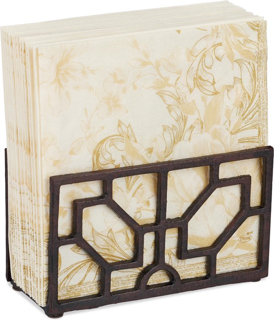 Bovenbeeld Van Een Bord Met Empanada-resten Geserveerd Op Een Rode En Vierkante Servet 186298 5896