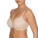 Model in een nude voorgevormde beugel bh met ruitjespatroon, kant aan de zijkant en strikje middenvoor.