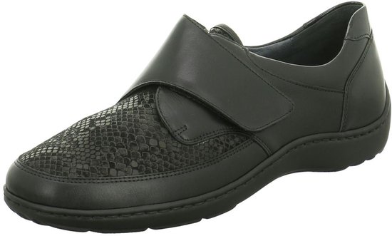 Zwarte schoen met klittenband en snake-print detail.