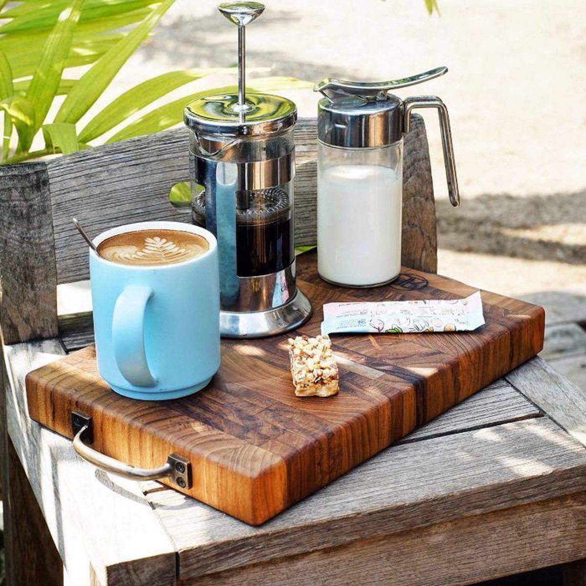 Houten Koffie Serveerplank met koperen handvatten 'Celery' 36cm x 20cm , vervaardigd uitgecertifeerd teakhout.