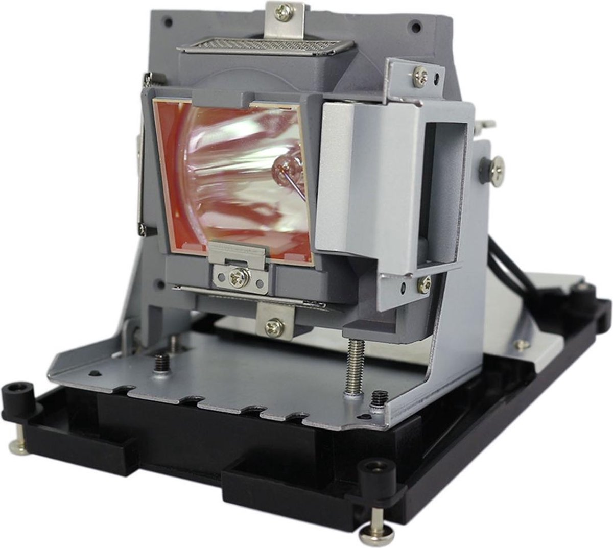 Beamerlamp geschikt voor de BENQ SW916 beamer, lamp code 5J.JA705.001. Bevat originele UHP lamp, prestaties gelijk aan origineel.