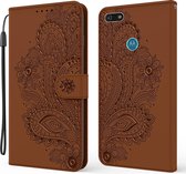 Voor Motorola Moto E6 Spelen Pauw Reliëf Patroon Horizontale Flip Leren Case met Houder & Kaartsleuven & Portemonnee & Lanyard (Bruin)