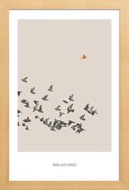 JUNIQE - Poster in houten lijst Bird And Birds -20x30 /Bruin & Oranje