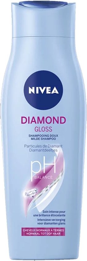 Lichtblauwe Nivea Diamond Gloss pH Balance shampoo fles met roze veer en diamantillustratie. Voor normaal tot dof haar.
