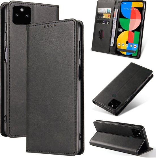 Zwart kunstleren telefoonhoesje van Smartphonica voor Google Pixel 5, met pashouders en magneetsluiting.