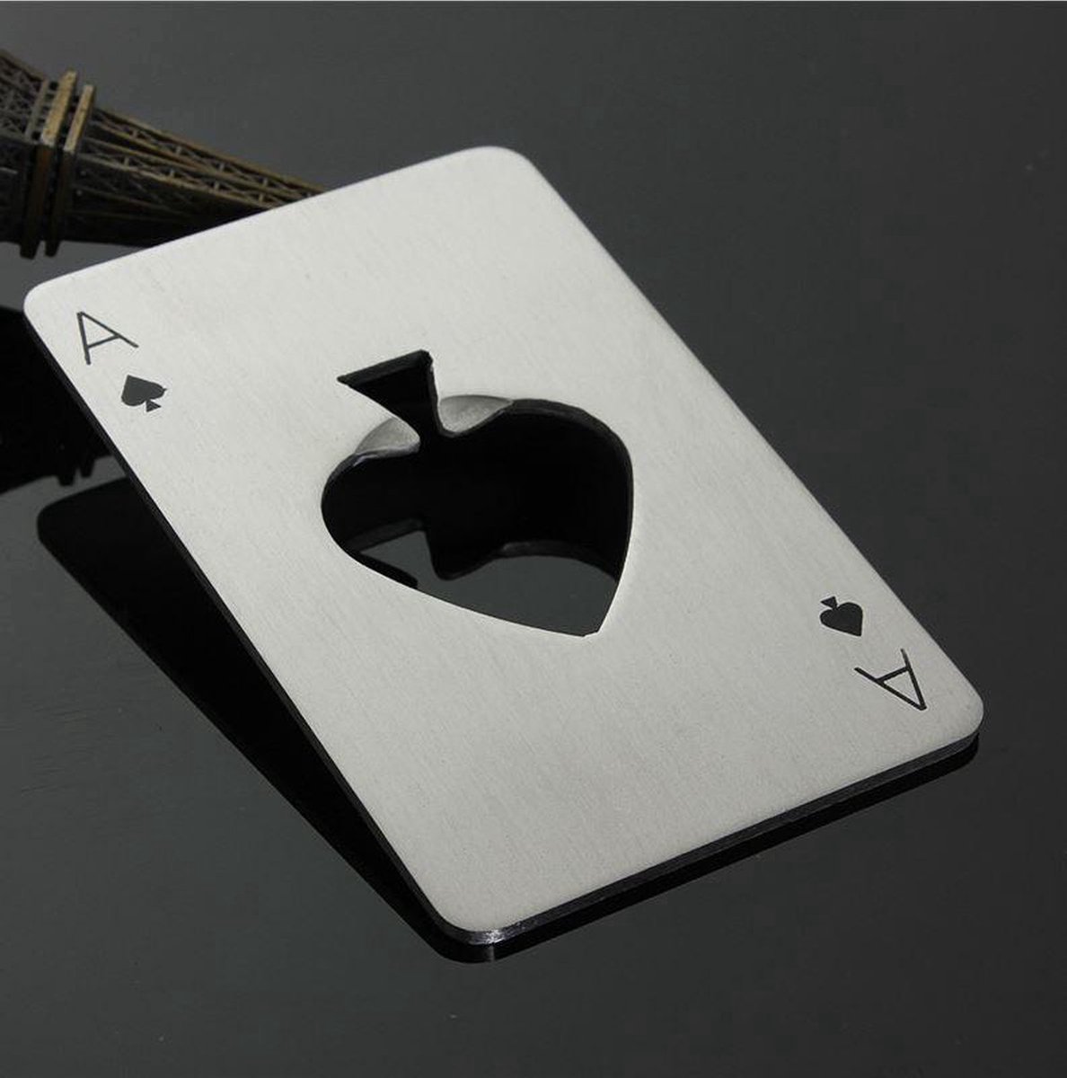 Finnacle - De ultieme drankaccessoire: Bieropener Schoppen aas - Ace Of Spades Speelkaart Opener