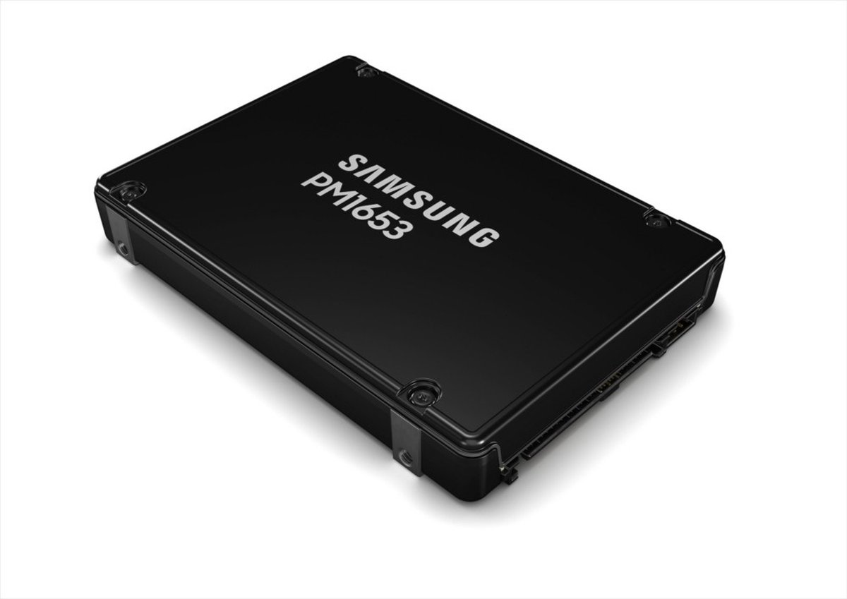 Samsung PM1653 MZILG960HCHQ - SSD - 960GB - intern (Stationär) - 2.5 (6,4 cm) - SAS 24Gb/s (MZILG960HCHQ-00A07)