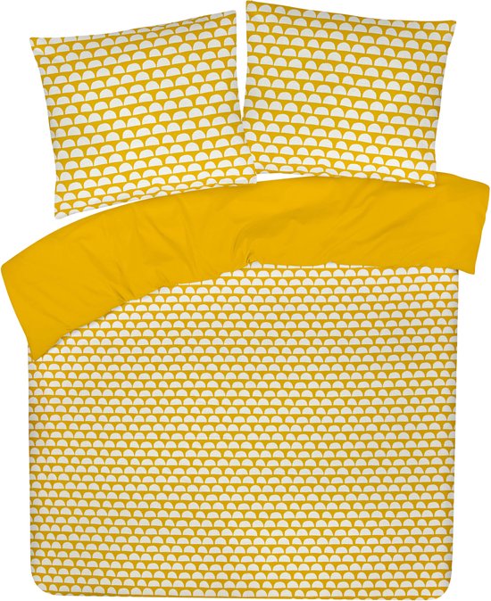 Dekbedovertrek en kussensloop met gele halve cirkels op een witte ondergrond, met een effen gele omslag.