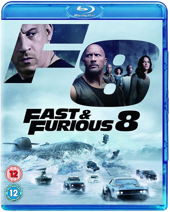 Blu-ray hoes van Fast & Furious 8 met de cast en een onderzeeër in actie.