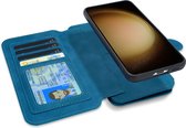 CaseMania Bookcase hoesje geschikt voor Apple iPhone 16 Pro Max - Effen Donkerblauw - Kunstleer - Portemonnee met 14 Vakjes voor Pasjes en Ritsvak