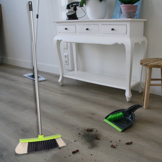 Brumag zachte bezem voor binnen - bezemkop groen - breedte 35 cm - steel 130 cm - voor alle vloeren - zachte haren - kunststof van Brumag — afbeelding 2