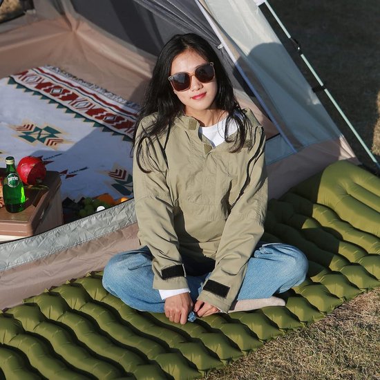 Zelfopblazend campingmatras - enkele waterdichte opblaasbare mat - draagbare compacte campingmat - luchtcampingbed voor kamperen buiten (militair groen) — afbeelding 4
