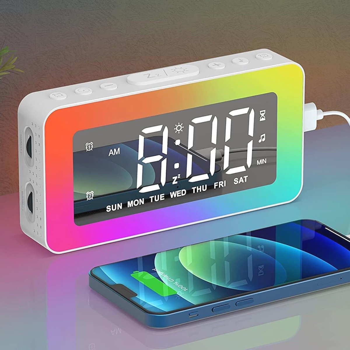 Digitale wekker met RGB-nachtverlichting en groot display - Sluimerfunctie, verstelbare helderheid, USB-oplaadpoort