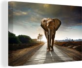 OneMillionCanvasses - Toile - Éléphant - Route - Arbres - Décoration murale - 90x60 cm - Peinture sur toile - Toile sur toile