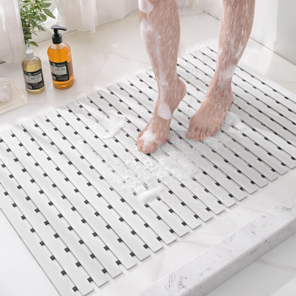 Antislip Douchemat 43 x 67 cm - Extra Lange Badmat met Afvoergaten voor Badkamer en Badkuip - Wasbare Wit