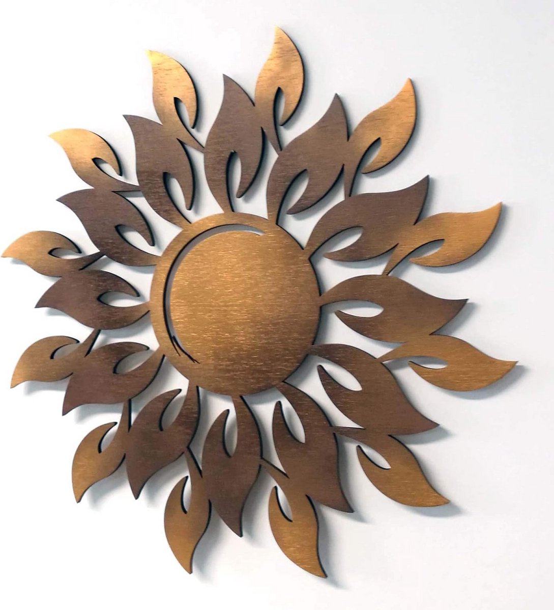 Houten Wanddecoratie - Zon Decoratie - Woonkamer Aankleden - Echt Beukenhout - 40 cm Diameter - Brons Glans