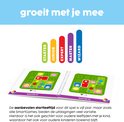 Open kinderboek met puzzeloplossingen. Verschillende moeilijkheidsgraden worden getoond met gekleurde balken: Starter, Junior, Expert, Master, Wizard.