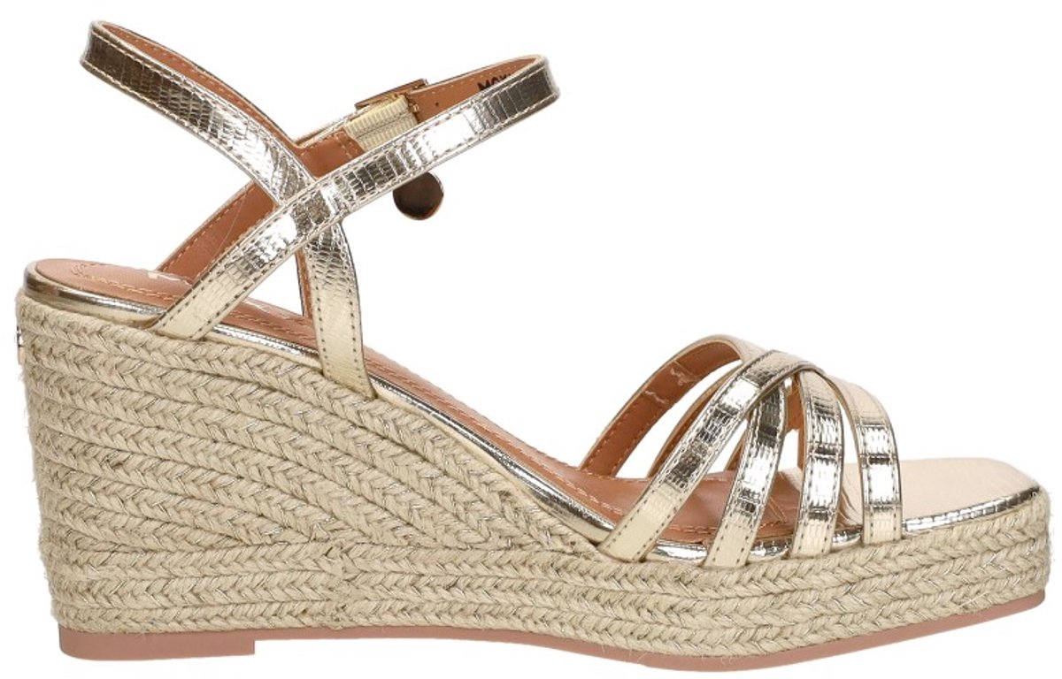 Mexx Noemi Pakina Sandalen Met Sleehak Dames Goudkleurig