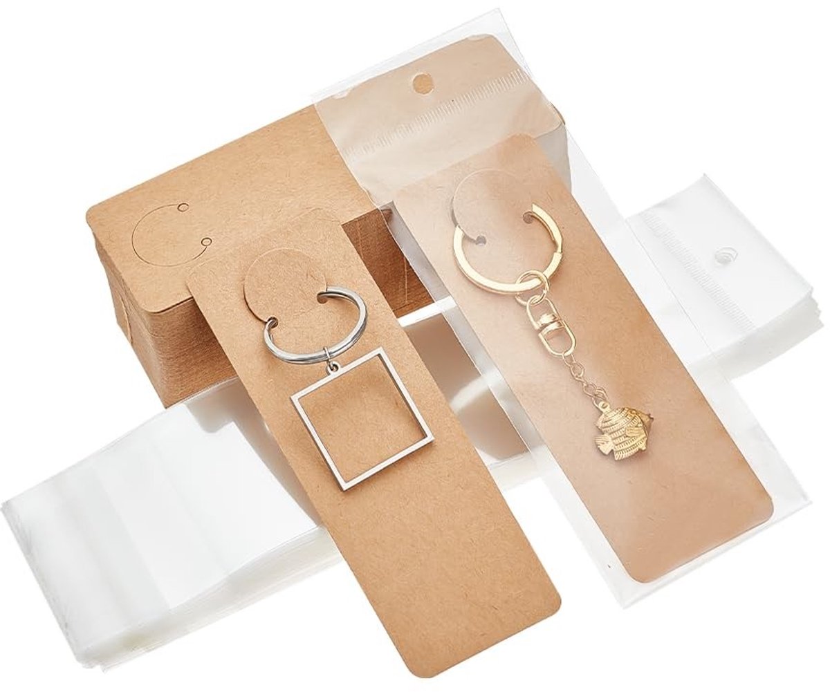 Cadeaus en promotiekaartjes in doos, 100 stuks