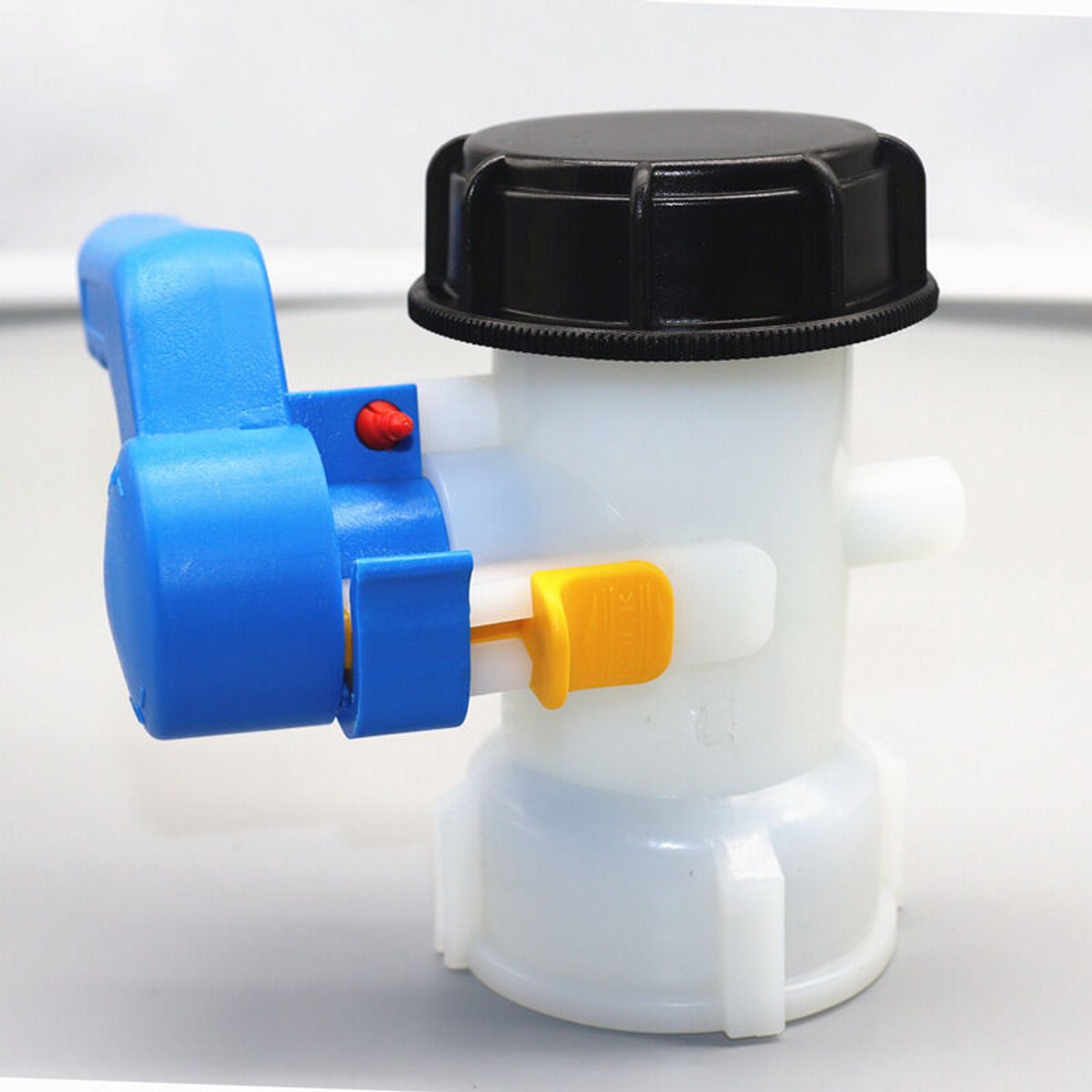 Vlinderklep geschikt geschikt voor 1000L Mauser IBC-tanks, universele watertankfitting, watertankklep met kunststof moer, geschikt geschikt voor regenwatertanks - S60x6