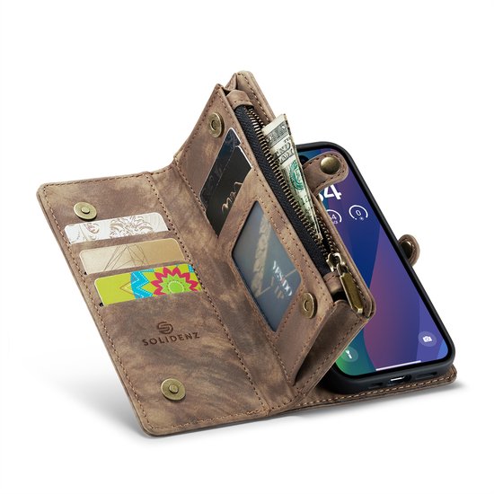 Bruin portemonnee hoesje open met iPhone 14 Plus, kaartsleuven, ritssluiting en SOLIDENZ logo.