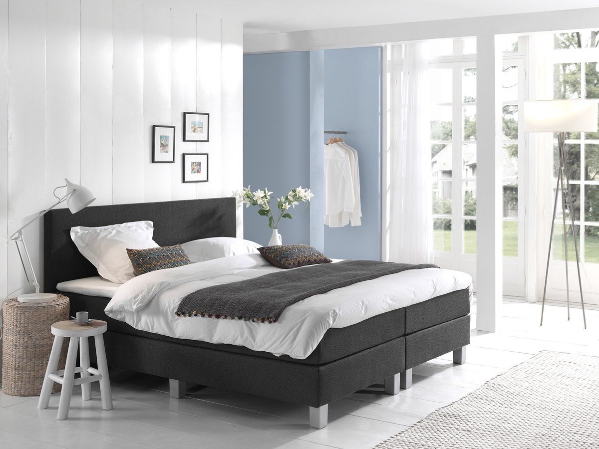 Boxspring Eefje - Leather Look - 160 x 200 cm | Inclusief gratis topper en antislip