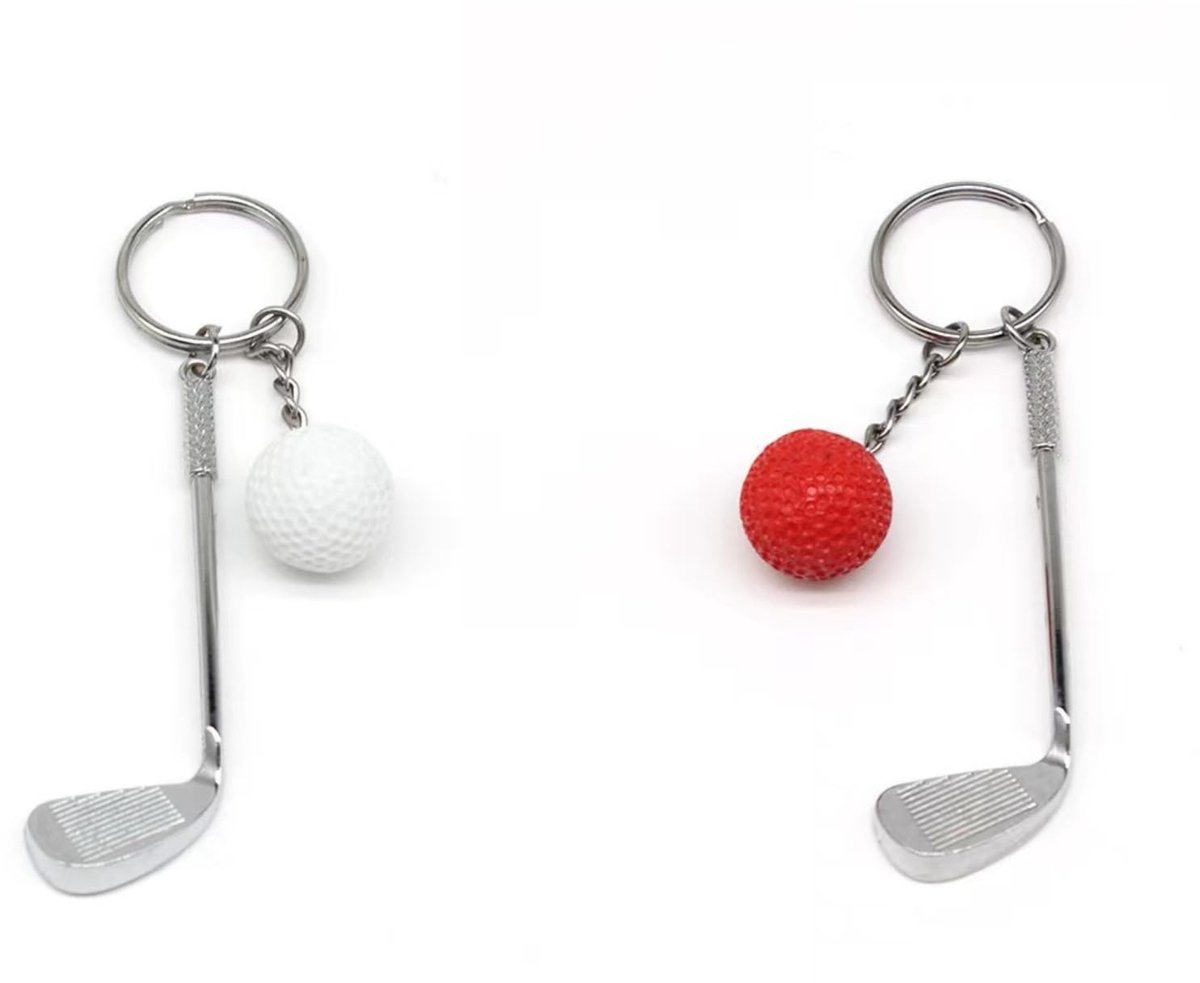 Dailygoods- Sleutelhanger Golf - 2 Stuks - Metalen Sleutelhanger - Sport Souvenir - Cadeau-idee - Hoogwaardige Materialen - 8,5 x 2 cm - Sleutelring
