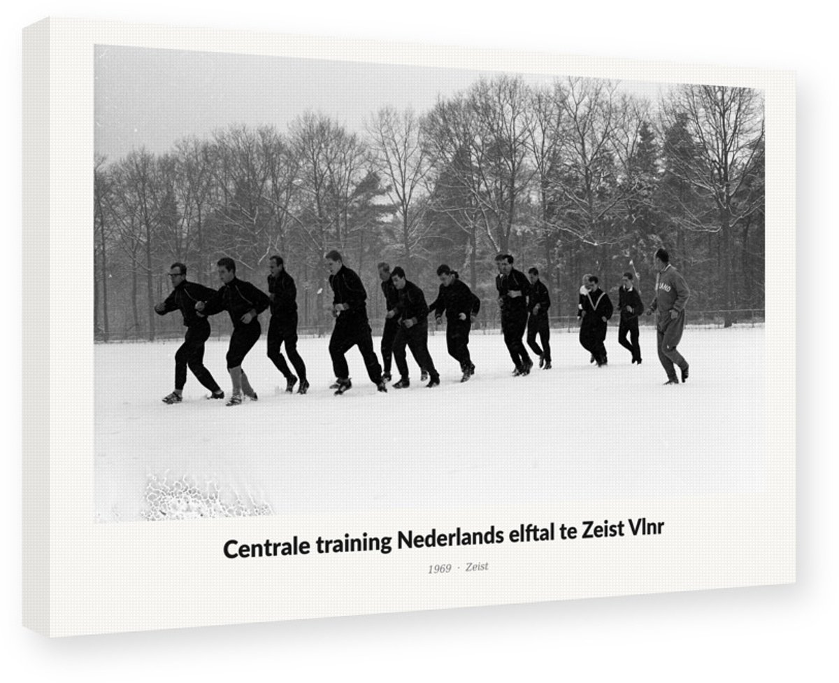 Nederlands Elftal 1969 Zeist Training - 30x20 cm - Voetbal Schilderij Canvas op Frame Wand