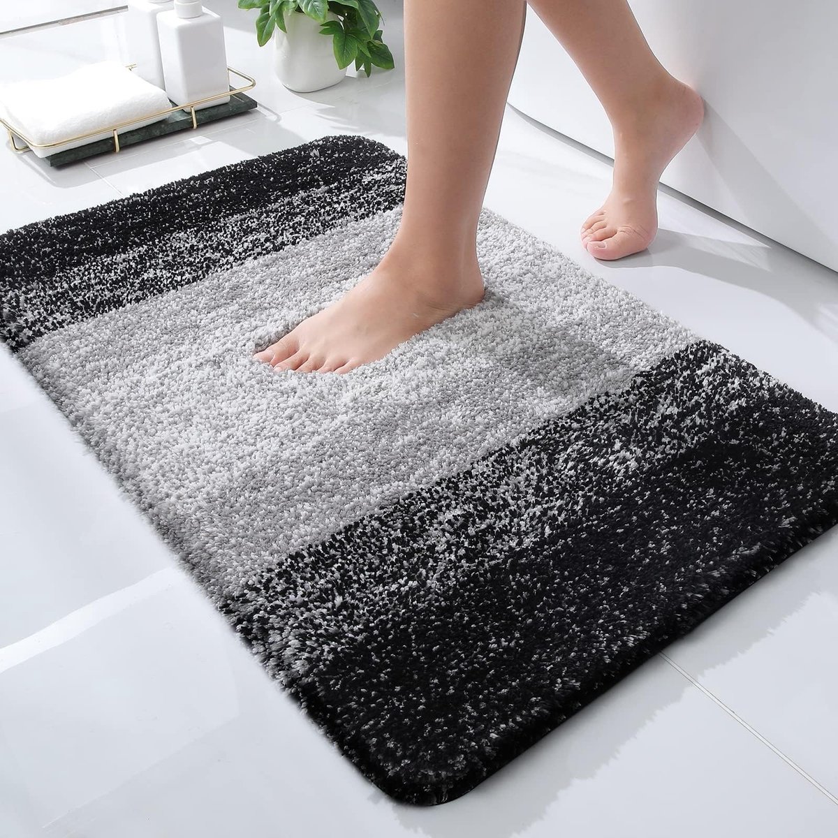 Dailygoods- Badmat Antislip - Zacht Microvezel - 40 x 60 cm - Hoogpolig - Absorberend - Duurzame TPR Onderzijde - Badkamerkleed