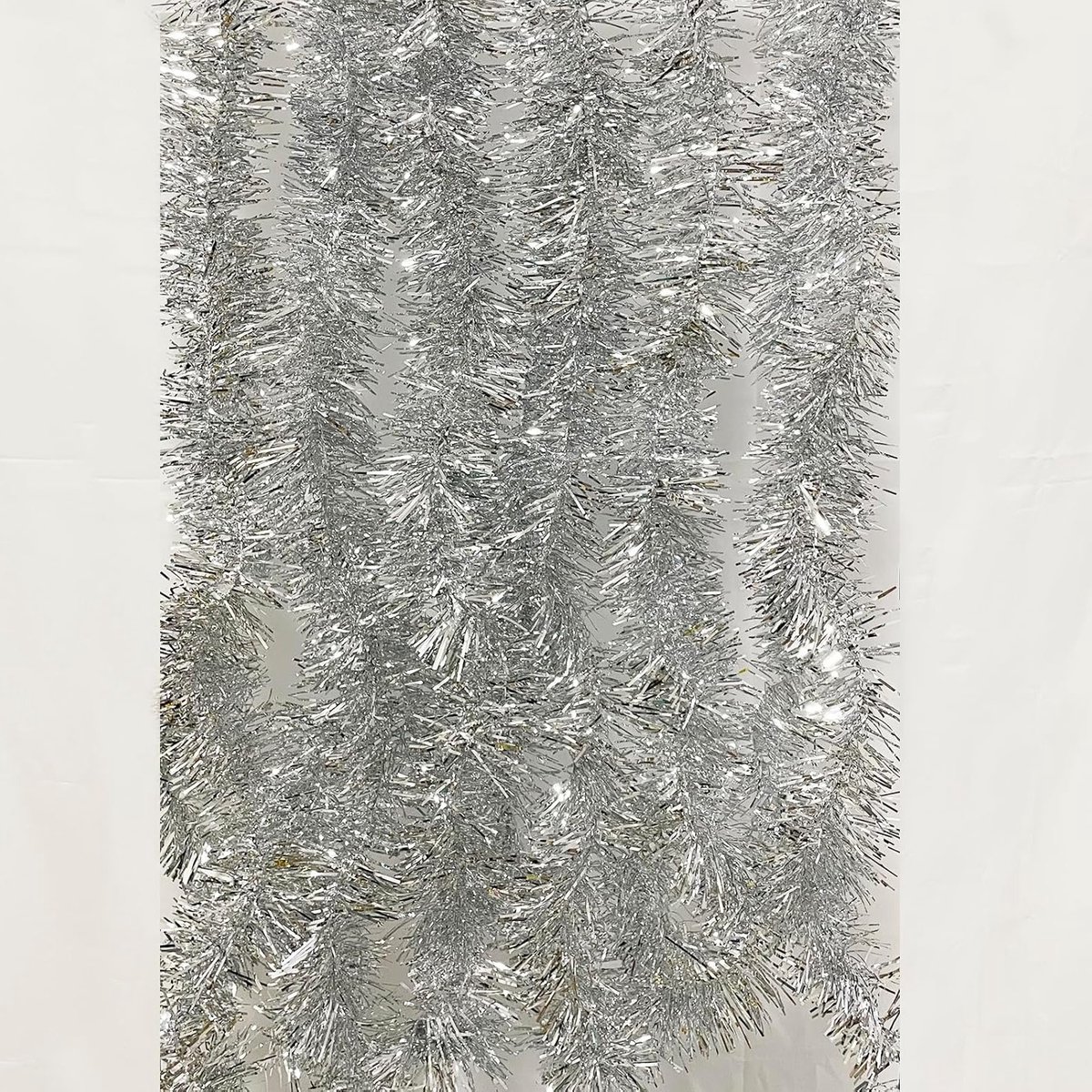 Lametta Slingers - Glanzende Decoratie voor Kerstboom - Zilverkleurig - Feestelijke Kerstversiering – foto 5