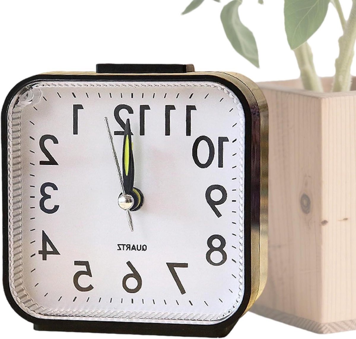 Wekker met Nachtlampje - Digitale Klok Bureaudecoratie - Stressvrij Ontwaken - Geruisloze Tijdwaarneming - 9 cm breed - Warm Geel