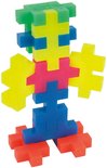 Een kleurrijk figuur van Plus-Plus bouwstenen in groen, geel, blauw, roze en oranje.